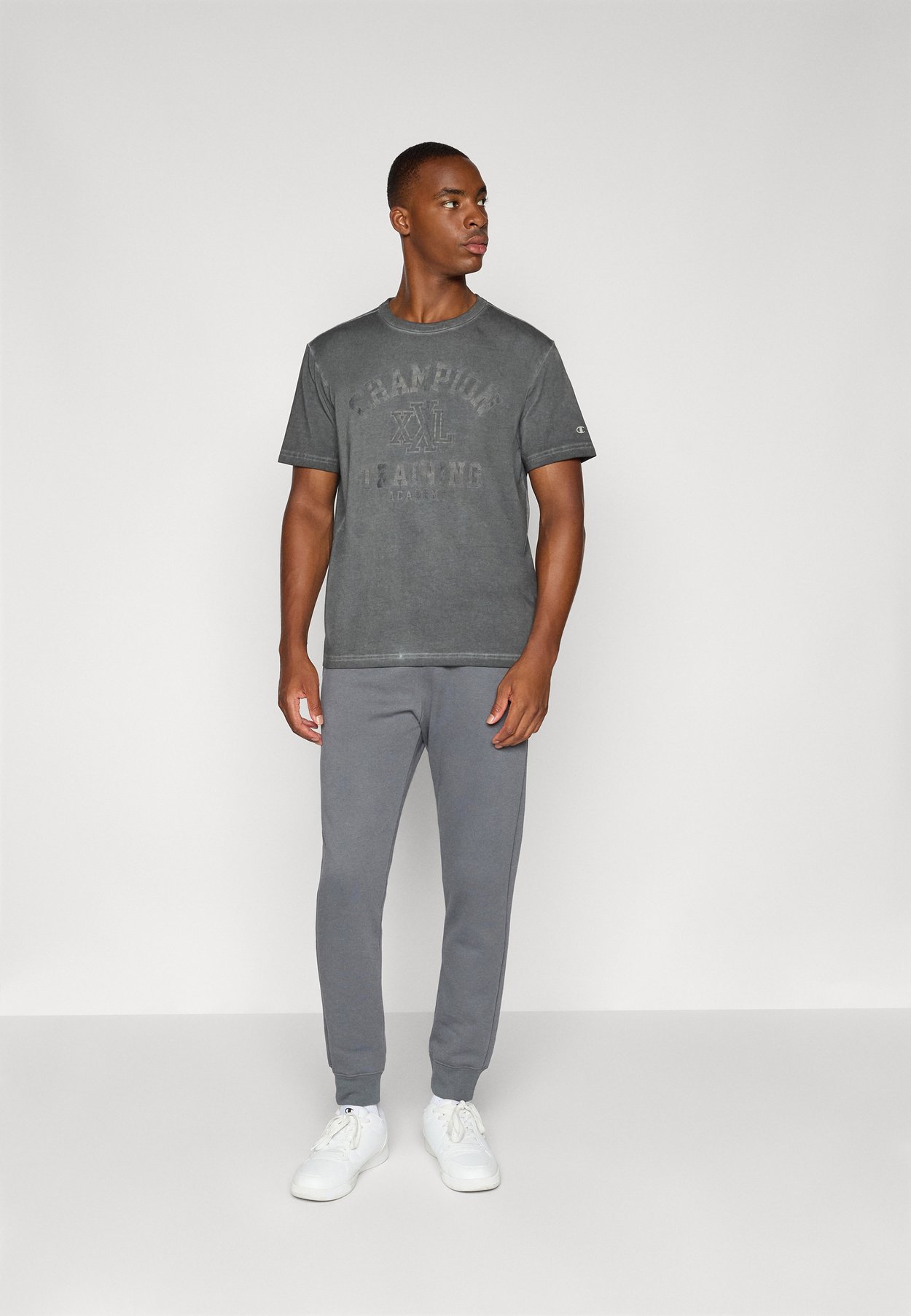 GYM LIFESTYLE CREWNECK GRAPHIC