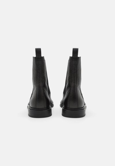 Emporio Armani Klasikiniai aulinukai - nero