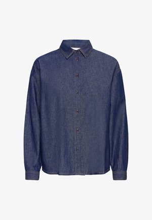 Chemise en denim bleu foncé avec un col classique, une fermeture à boutons sur le devant, des manches longues et des détails de couture contrastés.