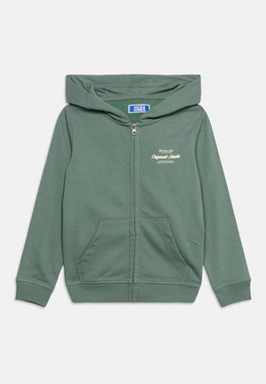 Jack & Jones Junior, JORNORREBRO TYPO BACK ZIP HOOD - Mikina so zipsom - laurel wreath