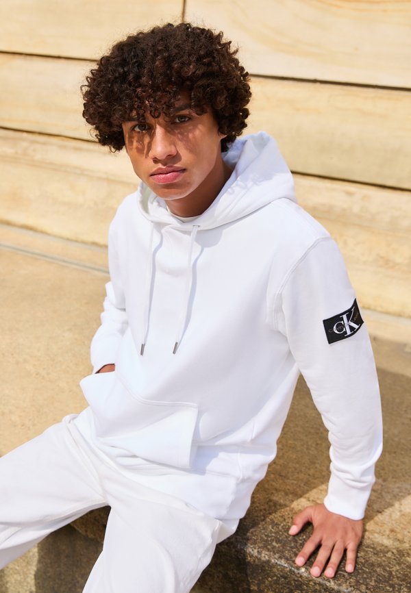 BADGE HOODIE - Sweatshirt