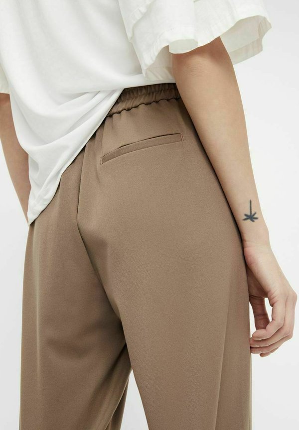 OBJLISA - Trousers - fossil4