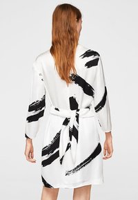 Mango Vapaa-ajan mekko - off-white
