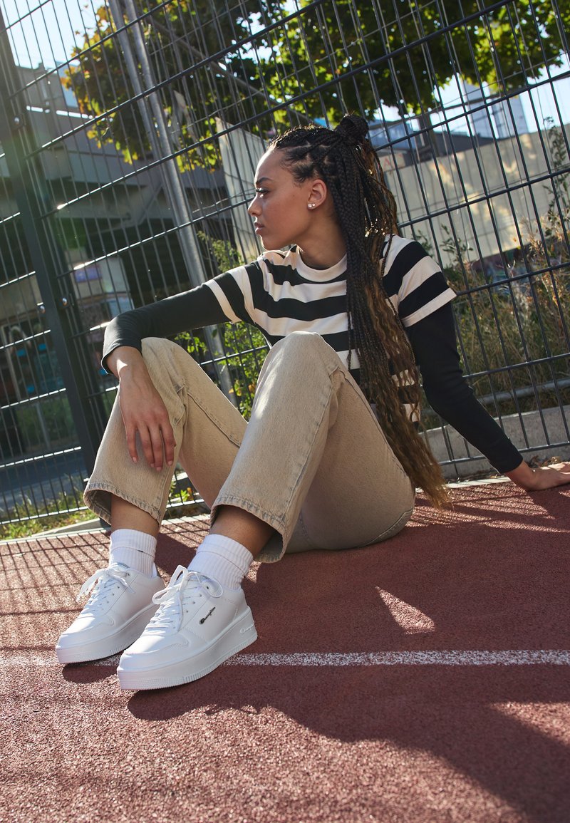basketball shoes champion shoes low top