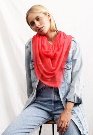 HAUCHFEINER UND SUPERSOFTER EDEL-SCHAL - Scarf - rot