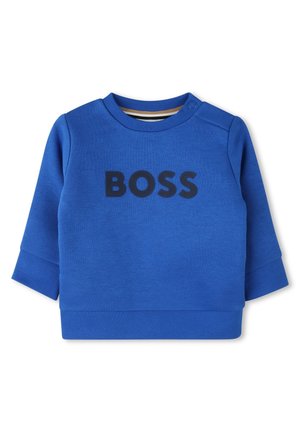 Blå langærmet baby-sweatshirt med sort "BOSS" tekst på fronten, rund halsudskæring og trykknap på venstre skulder.
