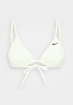 Hvit trekantet bikinitopp med justerbare stropper og knytelukking. Har en liten svart Nike-logo på den ene siden. Glatt stofftekstur.