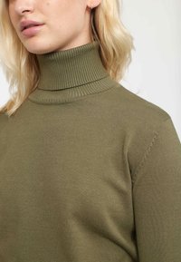 Soft Rebels SRMARLA - Pulover - burnt olive