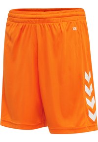 Orangen Sportshorts aus leichtem, glattem Stoff. Mit einem elastischen Bund und einem weißen Chevron-Muster an der Seite.