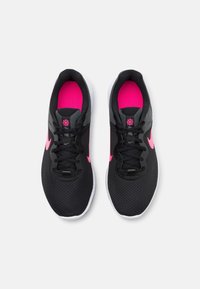 Nike Performance Chaussures de running sur route - black