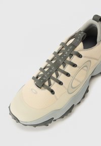 Thumbnail-Bild 6