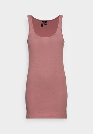 Eng anliegendes Tank-Top in staubrosa, aus weichem Baumwollstoff, mit rundem Ausschnitt und ohne sichtbare Verschlüsse oder Muster.