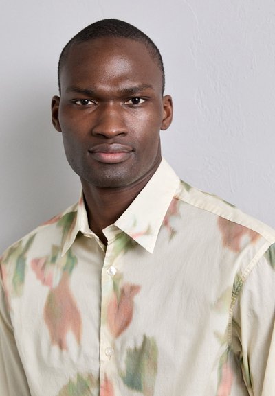 NN.07 FREDDY - Ing - sand