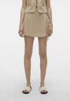 VMROSE TIE SKORT - Shorts - beige