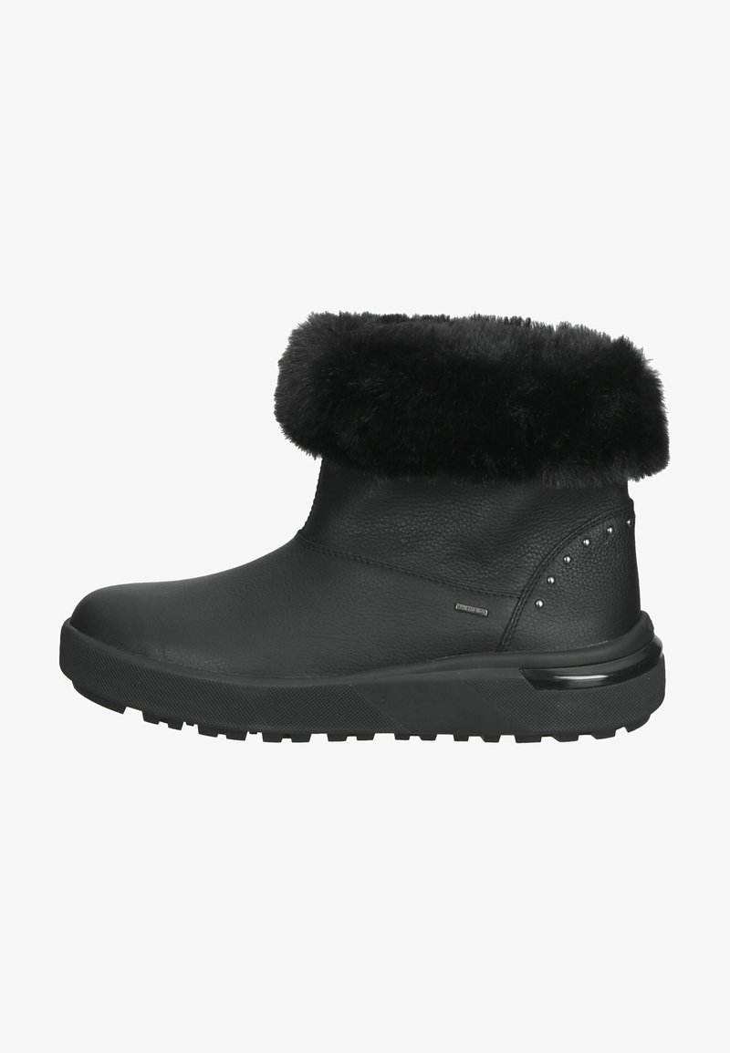 Botines negros de cuero, con un suave puño de piel de peluche negro, acentos de tachuelas en el lateral y una suela de goma texturizada y duradera.