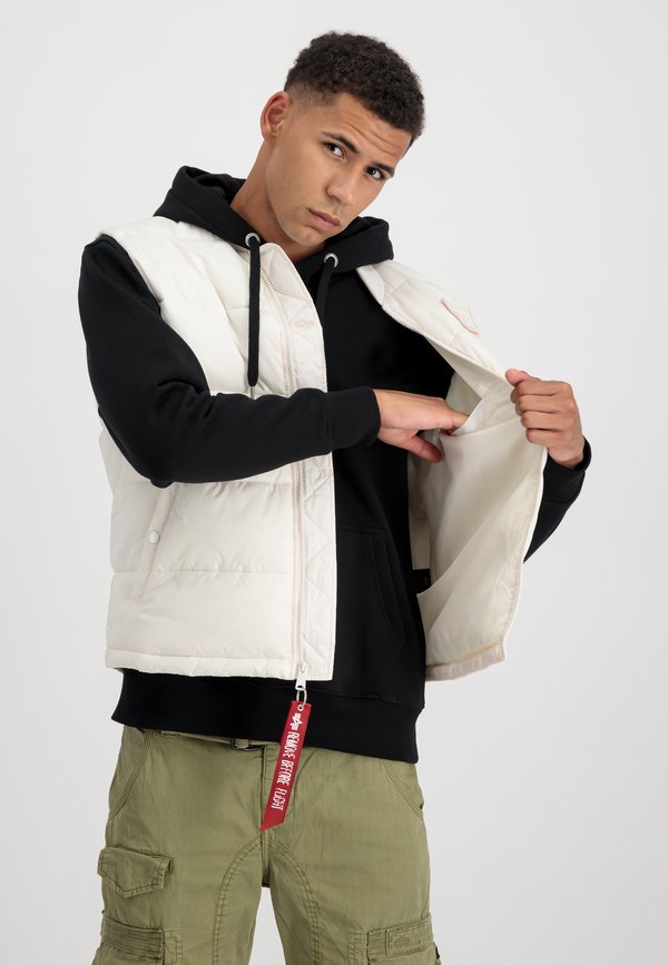 PUFFER - Waistcoat3