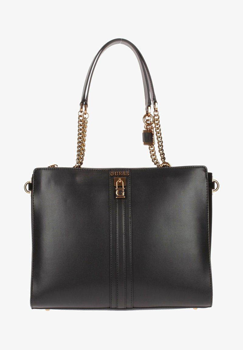 Borsa sintetica nera con catena e dettagli in tono oro. Presenta una cerniera centrale con logo impresso e un design rettangolare strutturato.