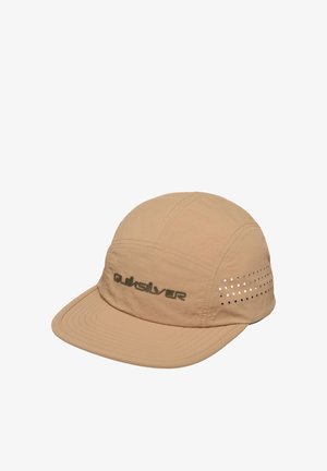 Beżowa czapka z daszkiem z perforowanymi bocznymi panelami i ciemnym haftowanym logo Quiksilver z przodu.