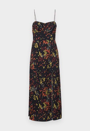 Abito nero con spalline sottili a spaghetto, caratterizzato da un motivo floreale in rosso, giallo e bianco. Lunghezza media con un dettaglio a spacco laterale.