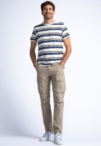 Thumbnail Image 2
