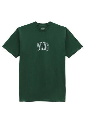 Ciemnozielona koszulka Vans z krótkim rękawem, z białym logo Vans na środku klatki piersiowej i małą czarną metką na lewym rękawie.