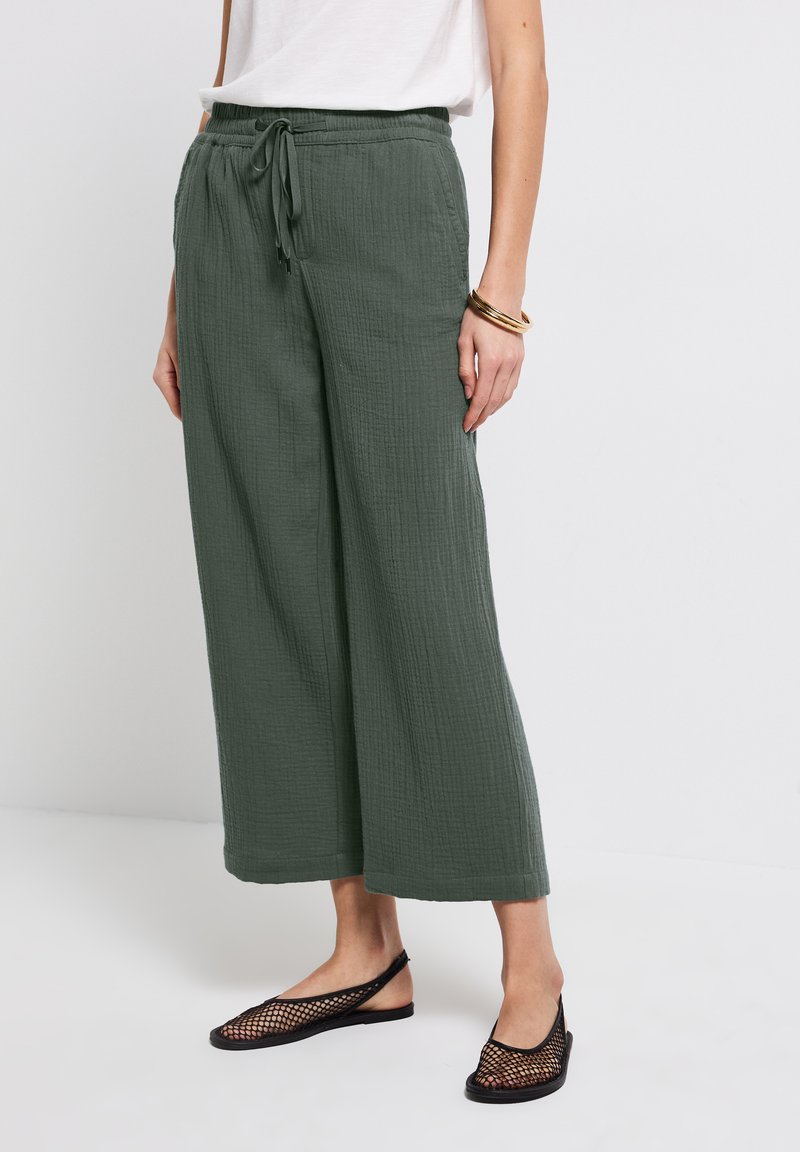 Street One Pantalon classique - grün