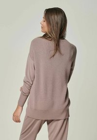 YOU LOOK PERFECT SET - BELLA - Nachtwäsche Set - dustypink