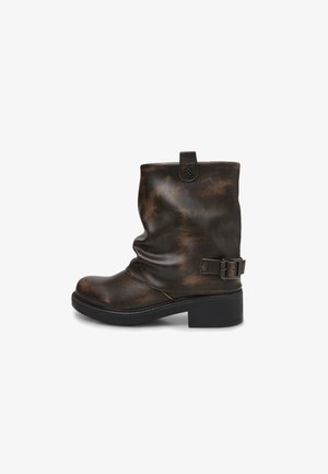 Bata Enkelkaarsjes - marrone