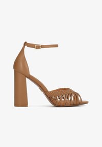 Non sélectionné, light brown