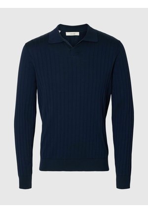 Tamsiai mėlynas dygsniuotas ilgomis rankovėmis polo stiliaus megztinis su minkštu apykakle ir rankogaliais, sukurtas prigludusiam, kasdieniškam įvaizdžiui.