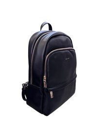 Zaino in pelle nera con forma arrotondata, doppie cerniere, tasca frontale, texture liscia e spallacci regolabili.