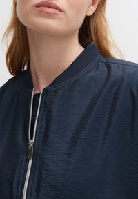 Thumbnail Image 4