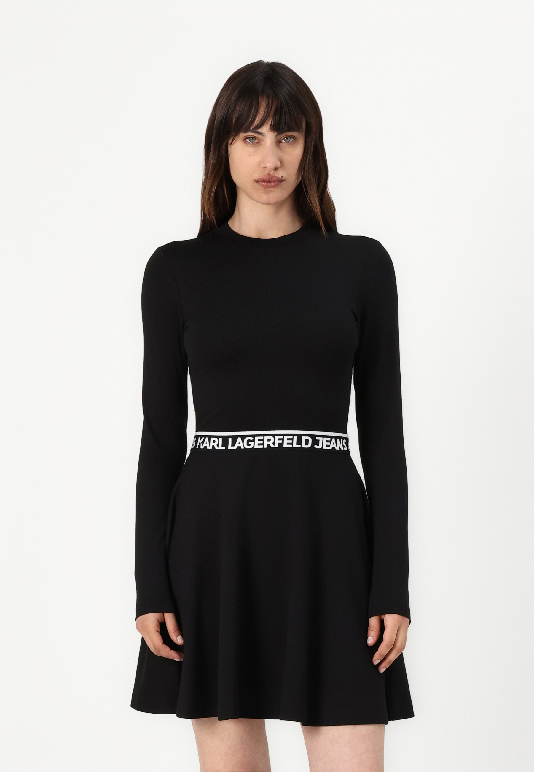 Robe T-Shirt Manches Longues Karl Lagerfeld Jeans – Coupe Moulante Noire – Style Urbain Chic Femme