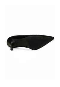 Décolleté nera in suede con punta affusolata e tacco a stiletto sottile. Materiale superiore liscio e suola in gomma testurizzata con leggere scanalature.