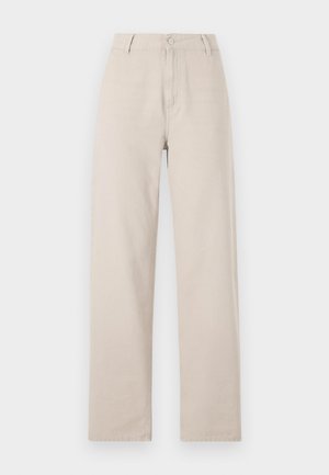 Pantalons beige à jambes larges en coton, dotés d'une fermeture à bouton à l'avant, de passants de ceinture et d'une coupe classique avec des lignes épurées.