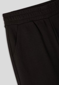 Non selezionato, nero