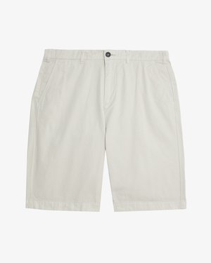 Lichtbeige shorts tot over de knie met steekzakken aan de voorkant, riemlussen, knoopsluiting en een nette, gladde stof.