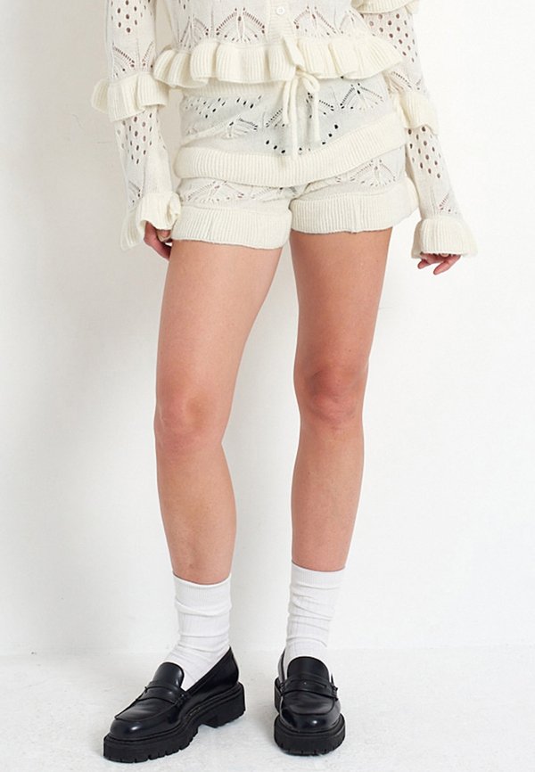 GENTLE - Shorts - cream