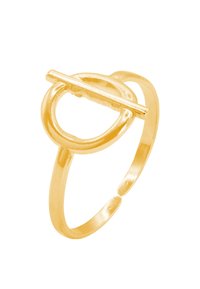 Anello d'oro con forma ovale e una barra dritta al centro, texture liscia e una fascia sottile che si assottiglia sul retro.
