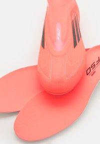 adidas Performance F50 ELITE LACELESS FIRM GROUND - Fodboldstøvler til fast underlag - red/black/grey