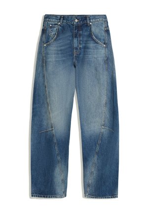 Jean en denim bleu avec des sections délavées et des coutures apparentes, avec des poches avant et une fermeture par bouton à la taille.