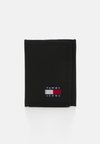 ESSENTIAL TRIFOLD UNISEX - Wallet - black
