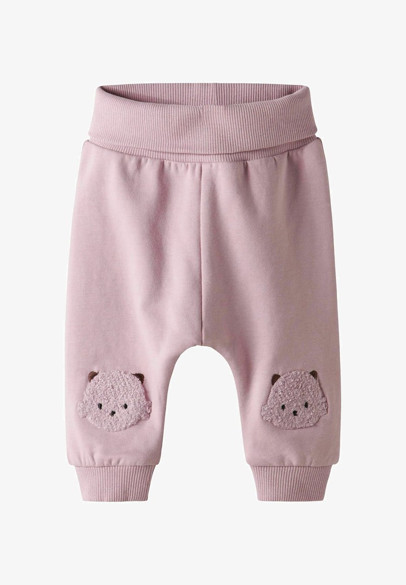 Rosa Babypants mit geripptem Bund und Bündchen, die flauschige Bärenkopf-Patches auf beiden Knien haben.