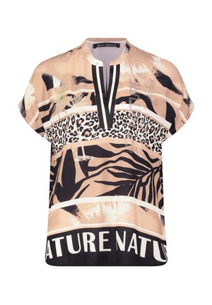 Kortærmet bluse med let materiale, der har et mix af dyreprints og abstrakte mønstre i beige, sort og hvid. V-udskæring design.