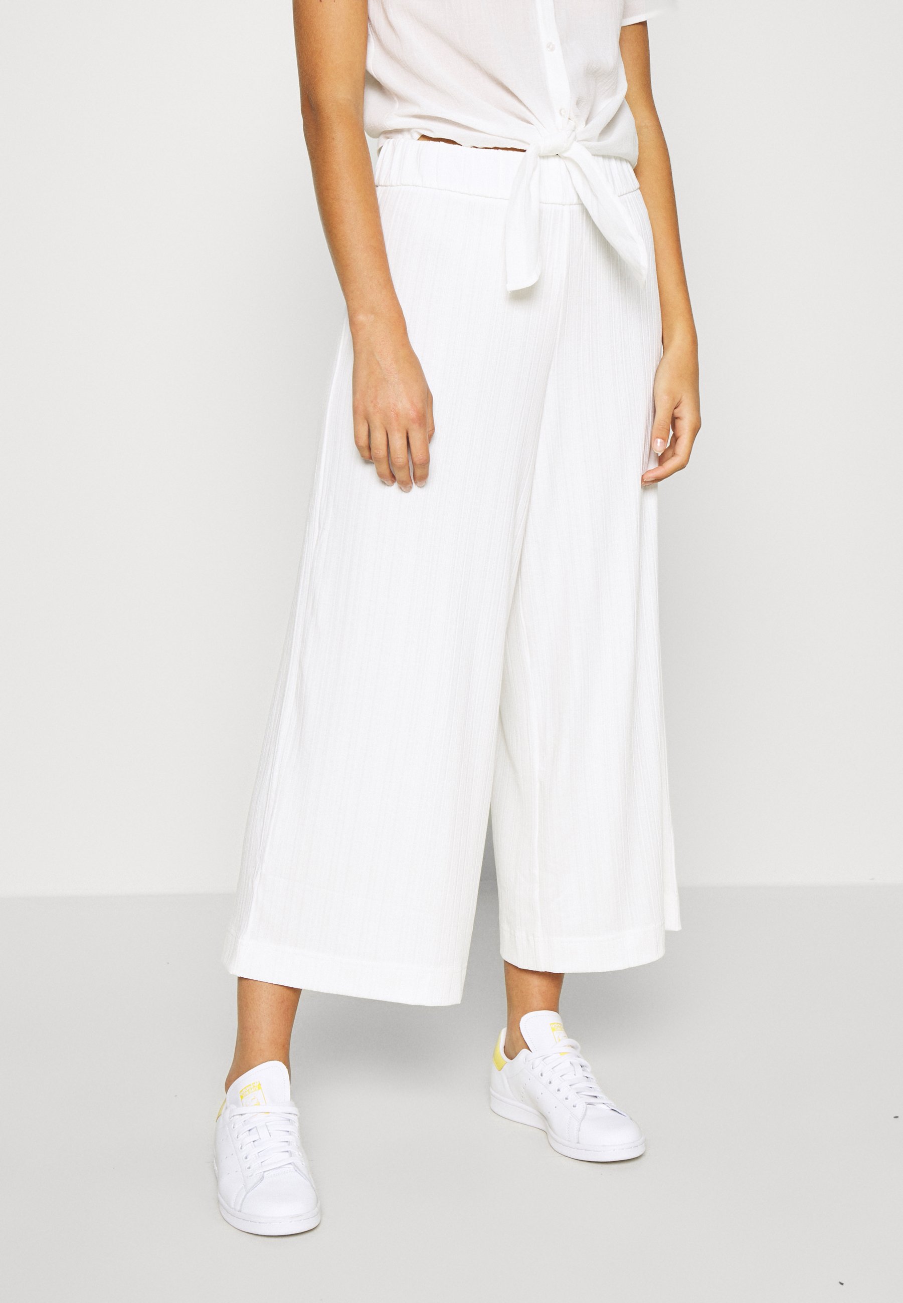 Monki CILLA TROUSERS Bukse white light Zalando.no Monki CILLA TROUSERS - Bukse - white light