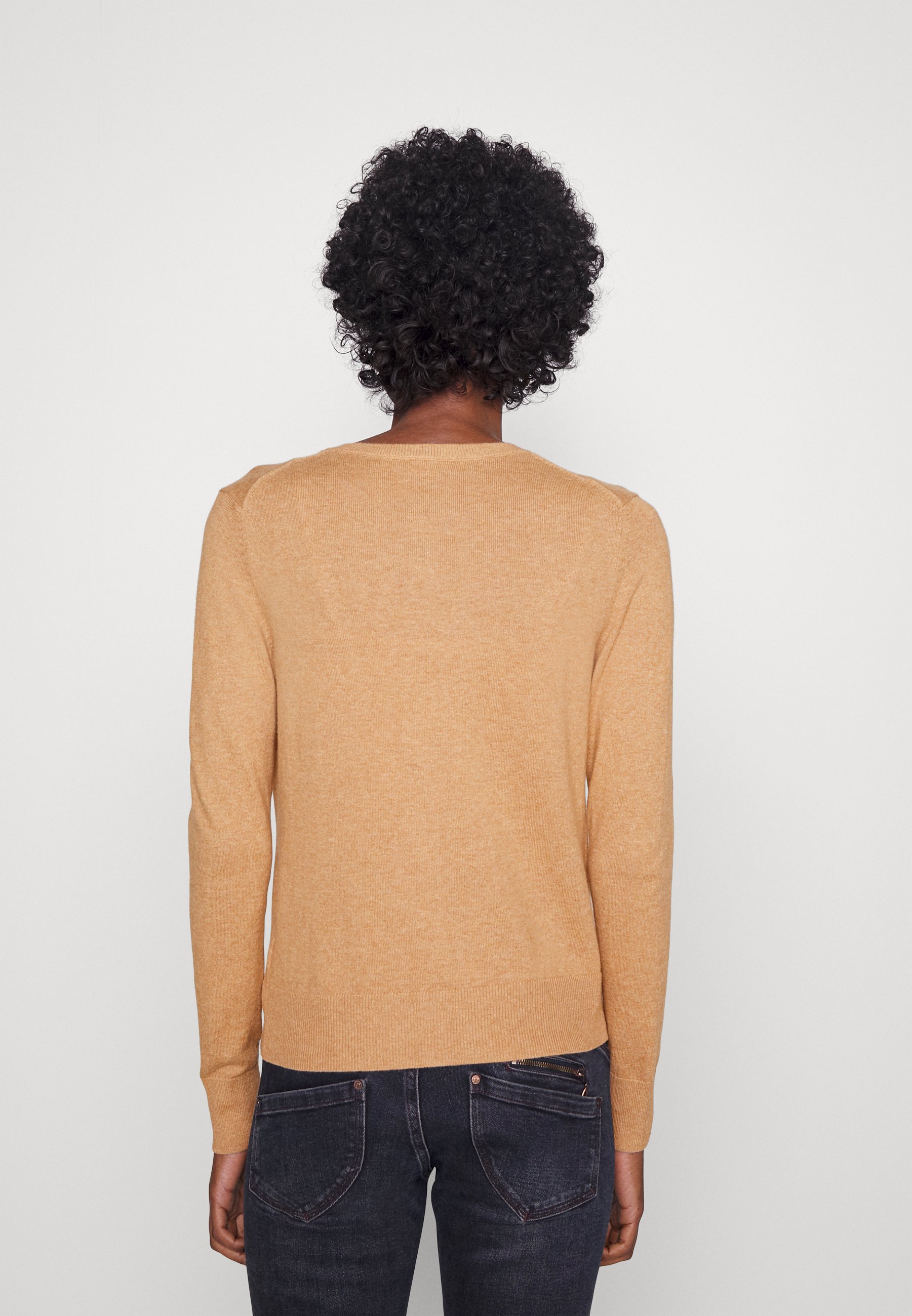 gap camel sweater