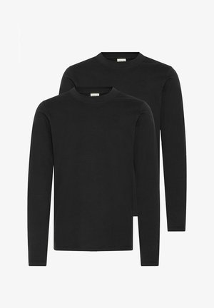 To sorte langærmede t-shirts lavet af bomuld. Har en rund hals og et enkelt design uden synlige mønstre eller logoer.