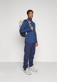 Norrøna FEMUND PUREULL ZIP NECK - Top s dlouhým rukávem - indigo night