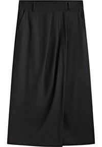 Jupe noire mi-longue avec pli à l'avant et poches latérales, conçue avec des passants de ceinture et une ceinture lisse.