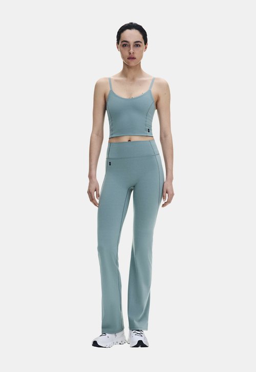 On STUDIO CROP - Top - agave — foto 2